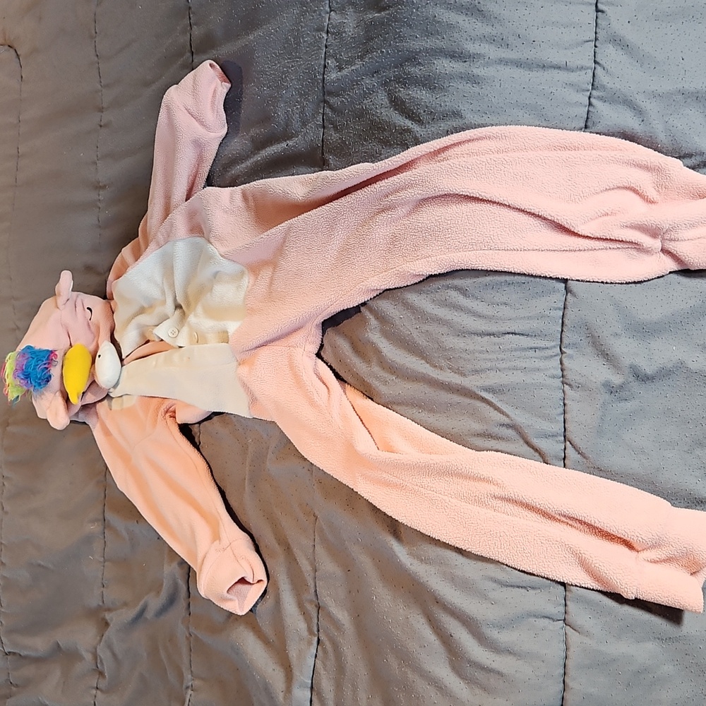 Girls unicorn pajama size 6/7